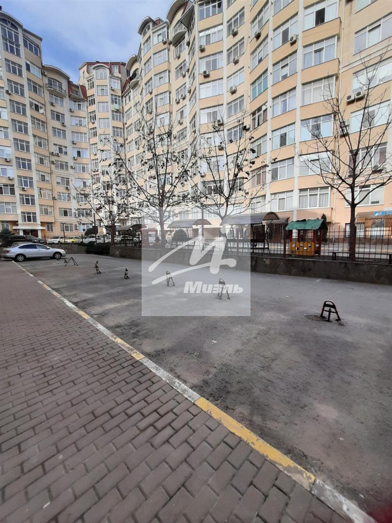 Продажа 2-комнатной квартиры 68,5 кв. м, 4/5 этаж в городской округ  Симферополь, г. Симферополь, Ростовская улица, д. 19А